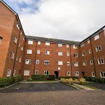 Modern 2 Bed Flat Free Parking City Centre